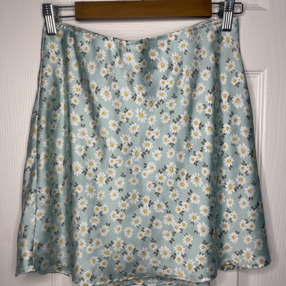 Silky floral skirt